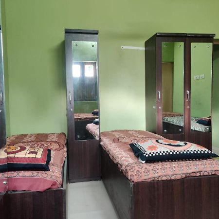 Megha Paying Guest Service, Asarwa Apartment Ahmedabad Exterior photo